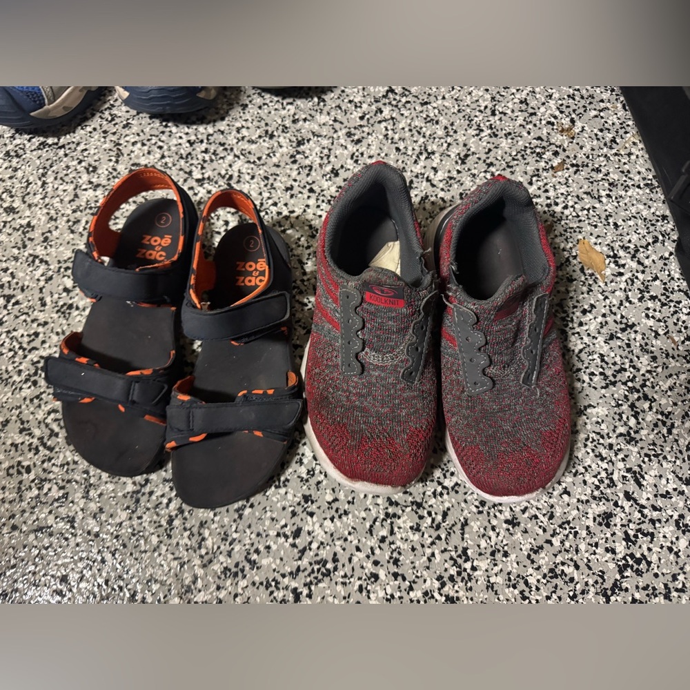 Kids shoes bundle size 2